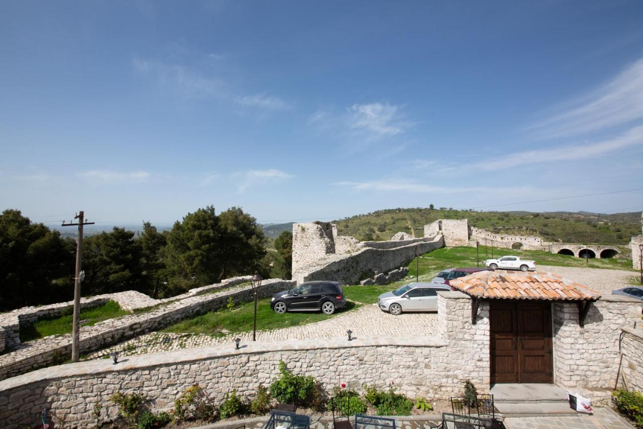 Berati Castle Hotel Экстерьер фото